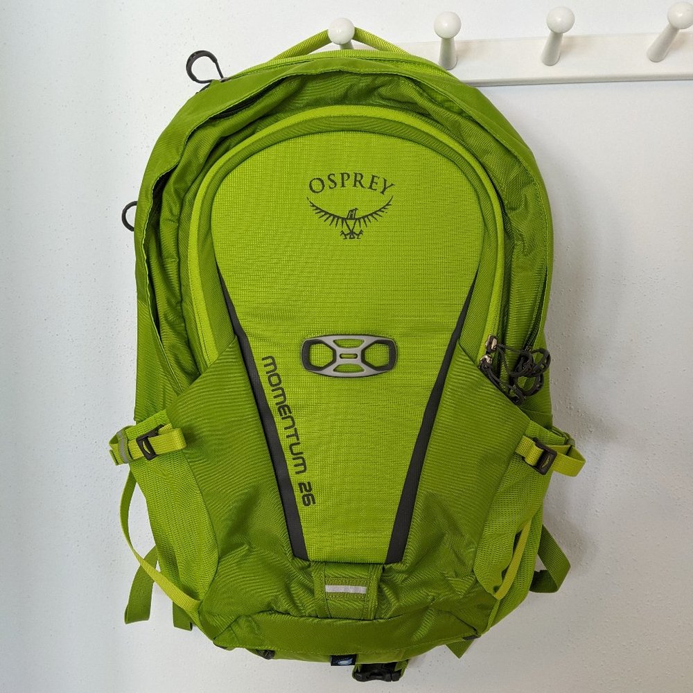 Osprey Momentum 26 Daypack, Orchard green